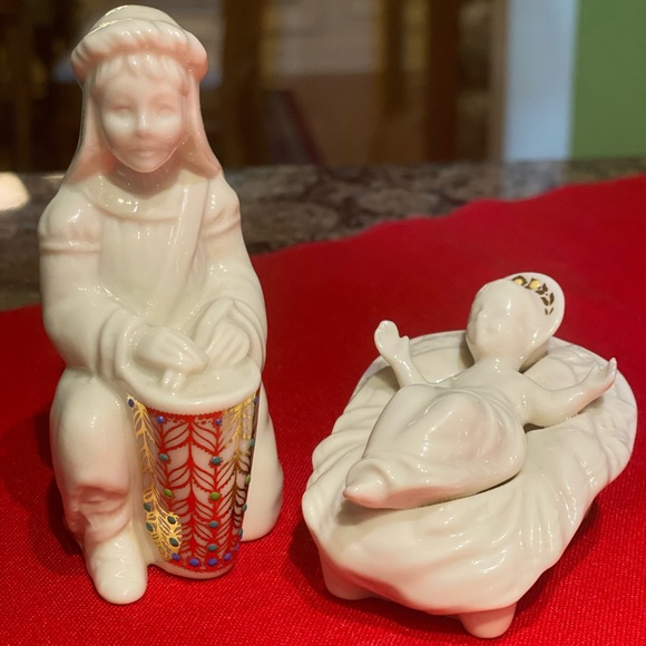 Nativity set, Lenox, Nativity set, Lenox, Porcelain china with gold plate - Picture 5 of 9
